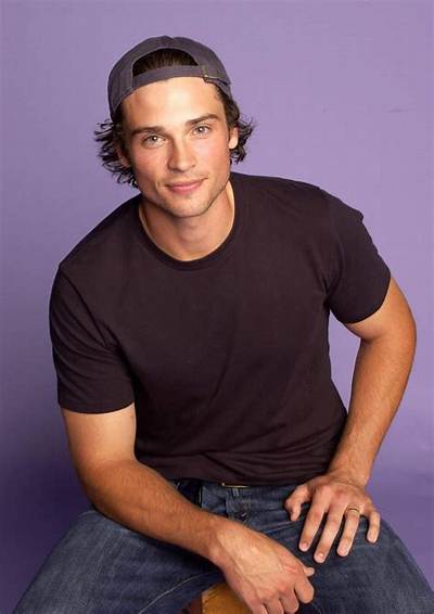 Tom Welling – Biography, Facts & Life Story