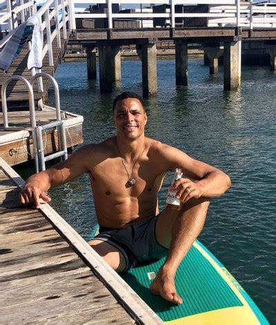 Tony Gonzalez Bio, Wikipedia, Net Worth, Married, Wife, Age, Height