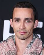 Trending Now: Robert Sheehan's Romantic Life