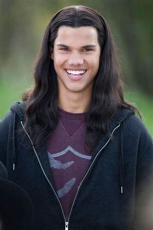 Twilight Jacob Actor: Who Played the Part?