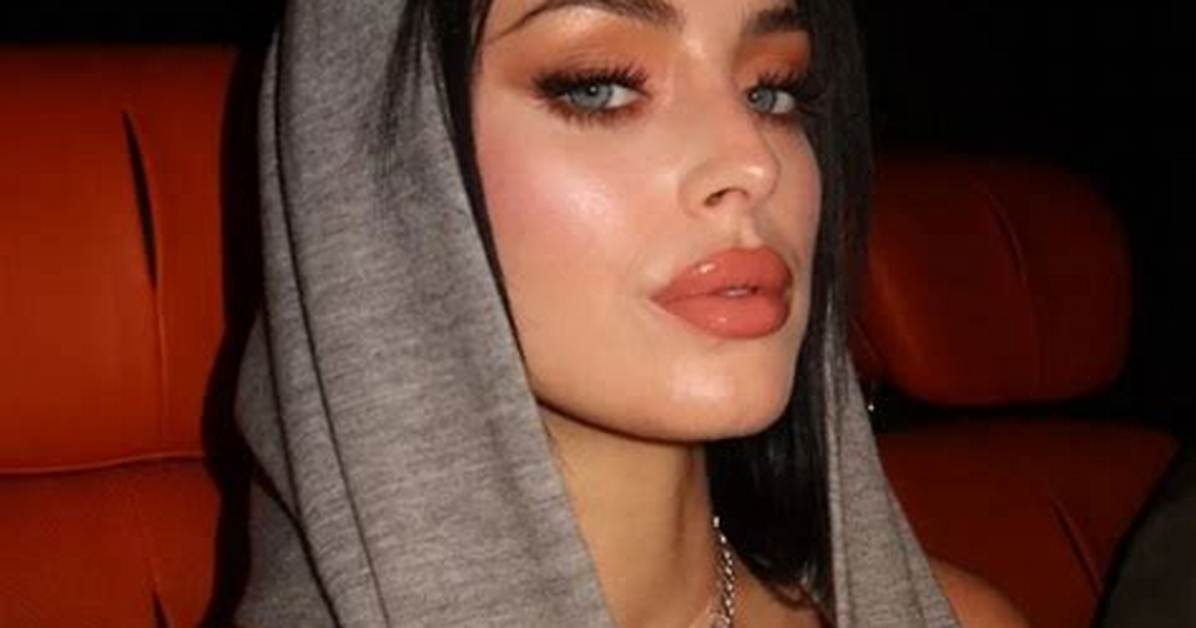 Uncover the Allure: Camilla Araujo's Exclusive Content