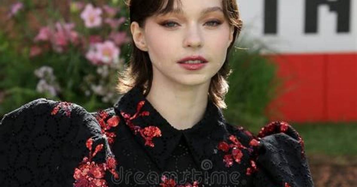 Uncover the Captivating World of Emma Myers, a Rising Star in Hollywood