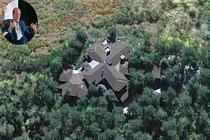 Uncover the Opulent Abode of Larry Fink: a Peek Inside the Billionaire's Mansion