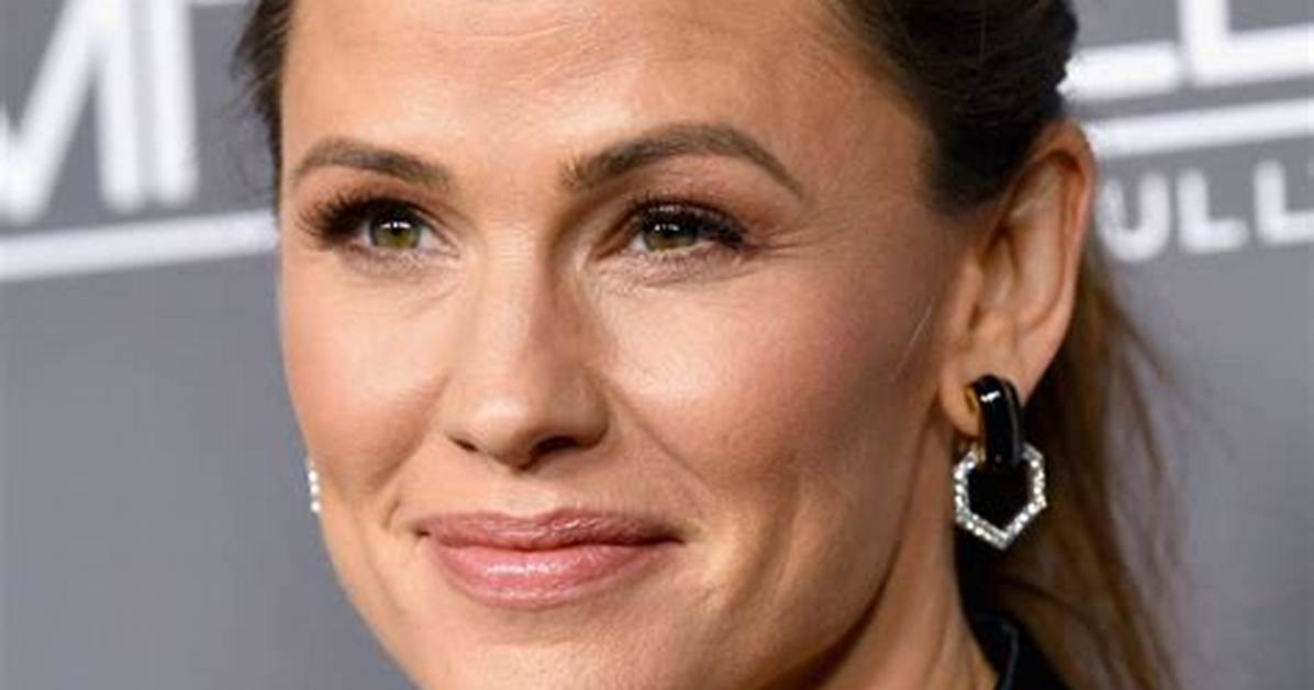 Unveiling Jennifer Garner's Age: Discoveries and Insights