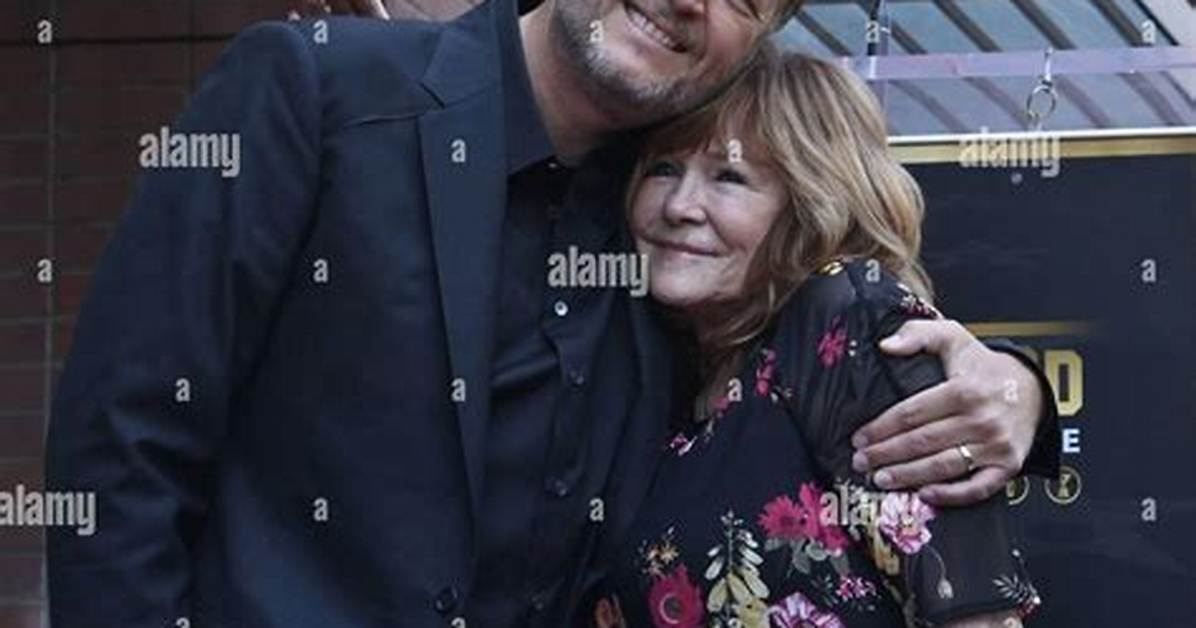Unveiling the Mother of Blake Shelton's Daughter: Discoveries and Insights