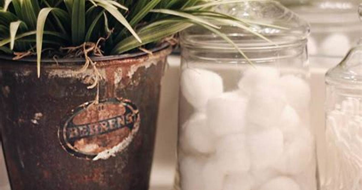 Uses of Cotton Balls | Homesteady