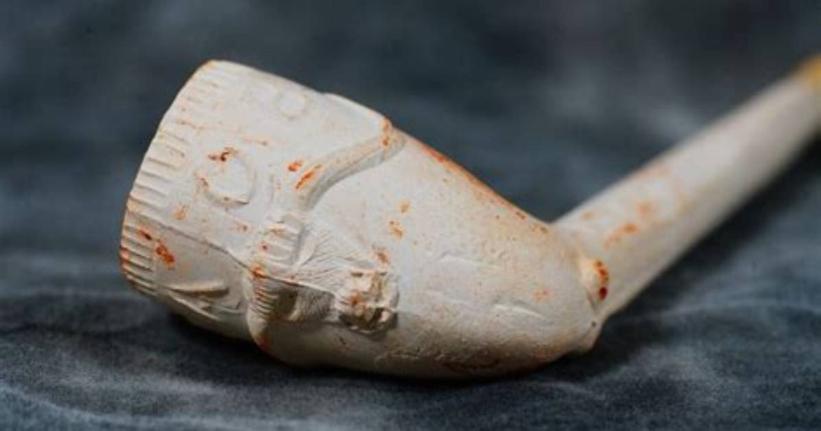 Using Bentonite Clay in a Tobacco Pipe: a Comprehensive Guide