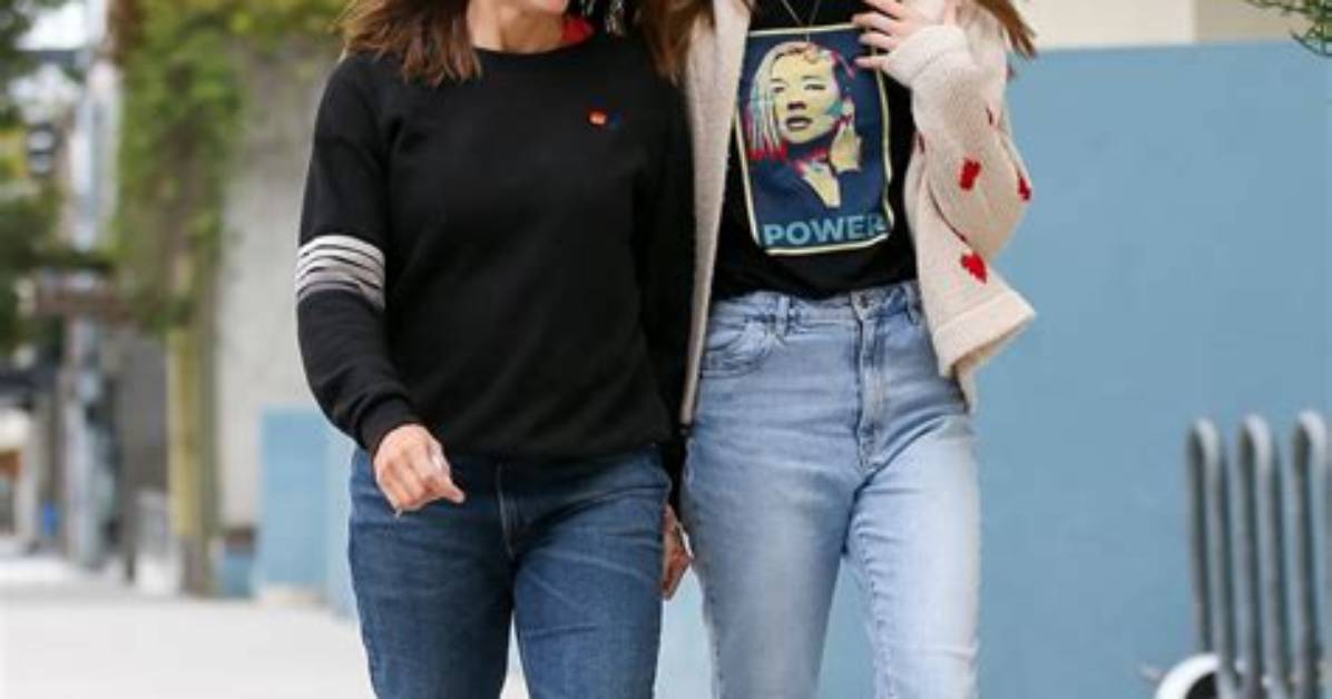 Violet Affleck's Height in 2023: Surprising Statistics