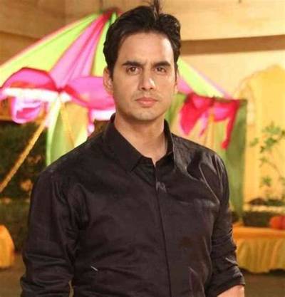 Waseem Mushtaq Height, Weight, Net Worth, Age, Birthday, Wikipedia, Who, Instagram, Biography