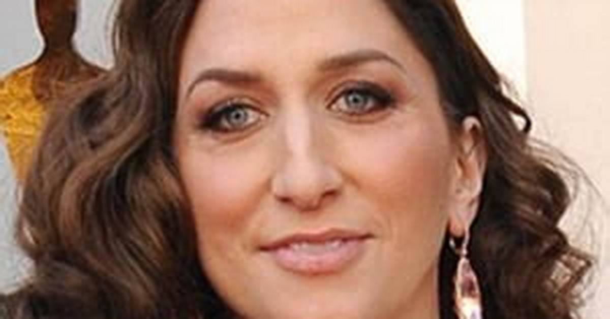 What Age Is Chelsea Peretti?
