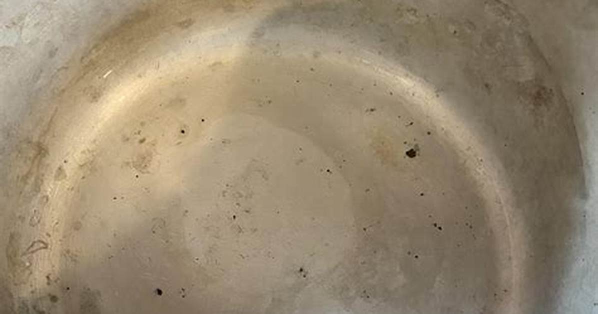 What Are the Black Spots on Aluminum?