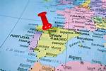 What Country Borders Spain to the West