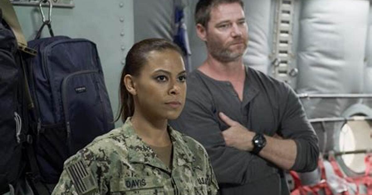 What Happens to Lisa Davis in Seal Team?