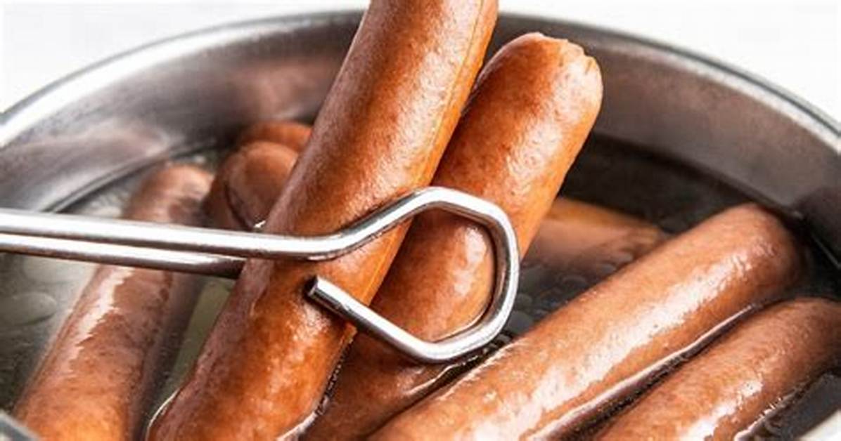 What Is Better Boiled or Grilled Hot Dogs?
