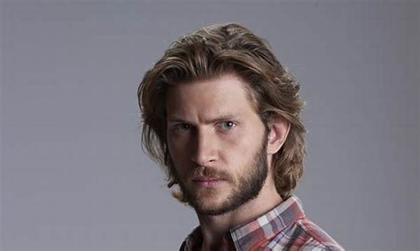 What Is Greyston Holt Doing Now? Married to Cristina Rosato? Bio