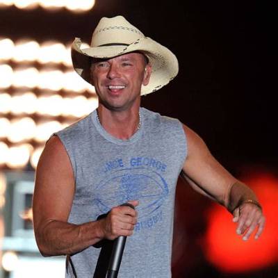 What Is Kenny Chesney Famous for? Who Died After Kenny Chesney?
