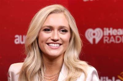 What's Maggie Sajak's Salary per Episode?