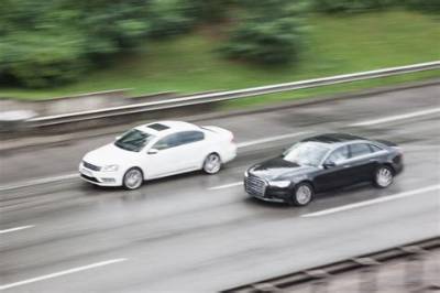 What Should You Do If Another Driver Tailgates?