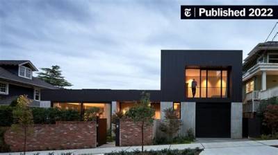 What Was the Number of New Houses Sold in 2018?