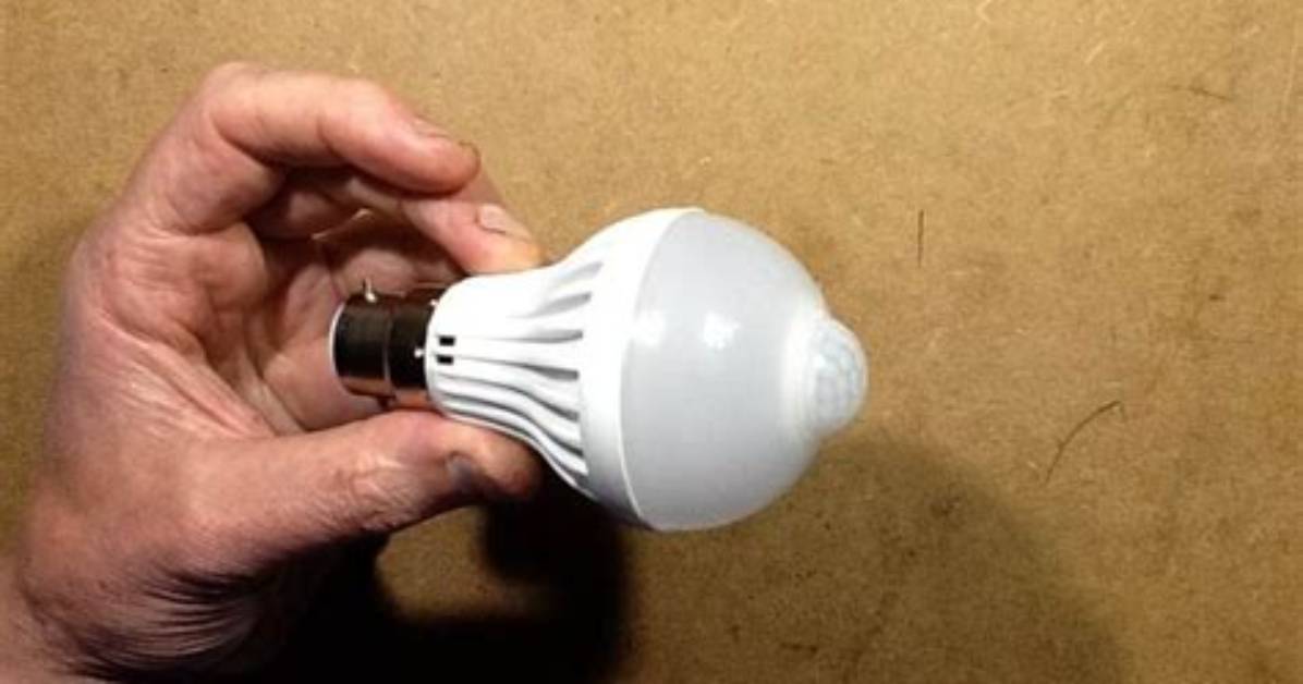 What Would Make a New Light Bulb Keep Blowing out in a Kitchen Exhaust Fan?