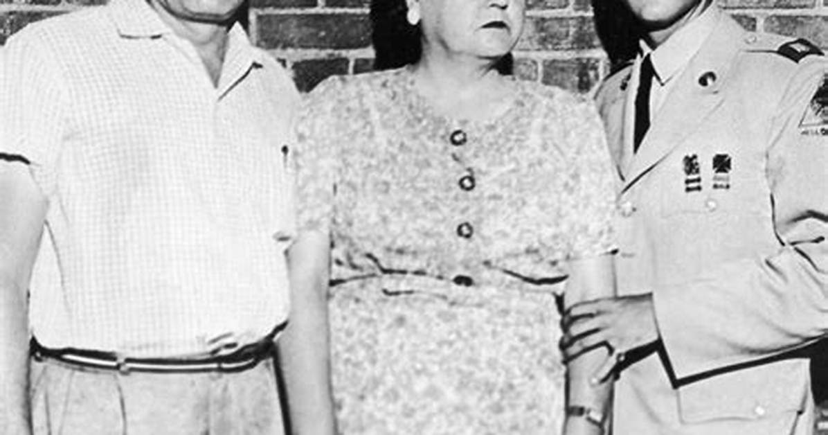 When Did Gladys Presley Elvis Mother Leave This