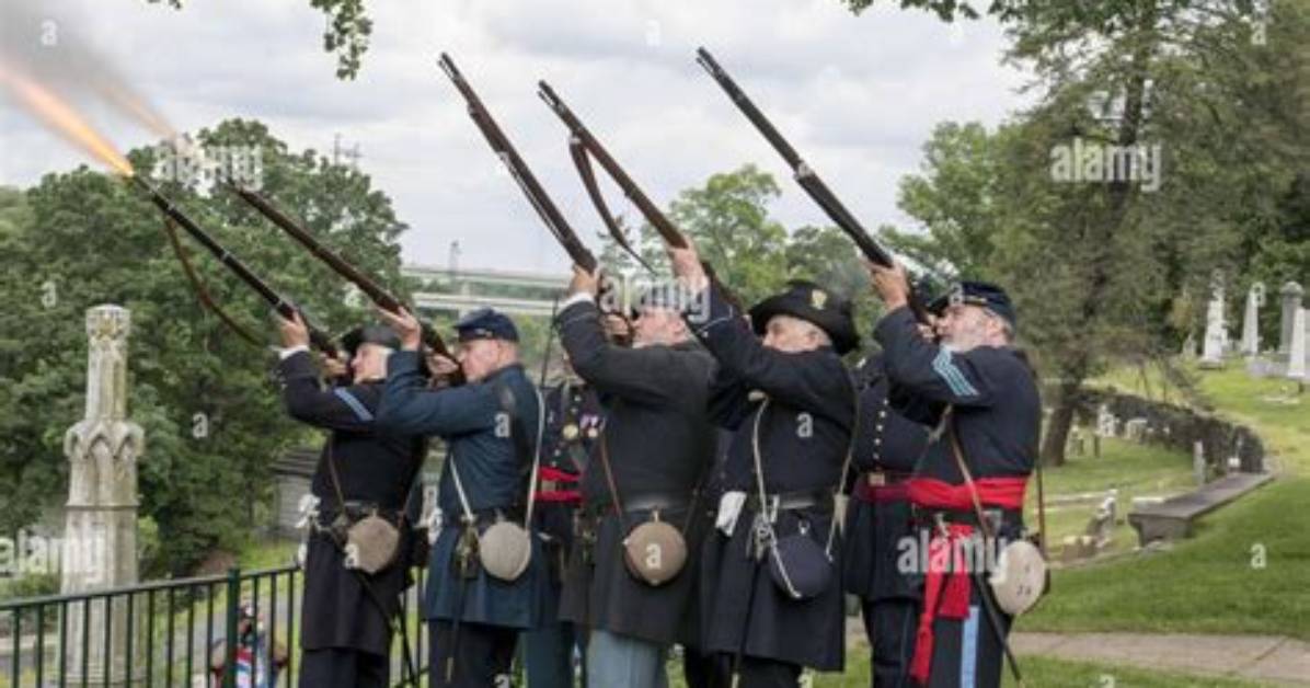 When Is a Twenty One Gun Salute Used?