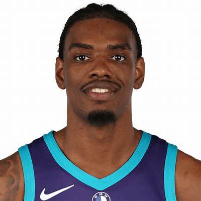 Who Are Basketball Player Brandon Slater Parents and Does He Have a Girlfriend?