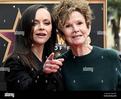 Who Are Christina Riccis Parents? Christina Ricci Biography, Parents Name, Nationality and More