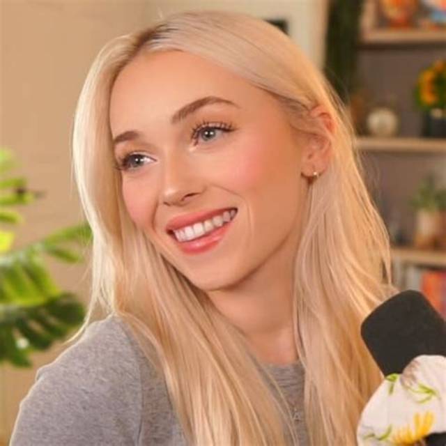 Who Is Autumn Rhodes? Details to Know About the Twitch Star