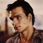 Who Is Darry from the Outsiders: a Comprehensive Look at the Eldest Curtis Brother