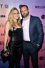 Who Is Evan Goldschneider Married to?