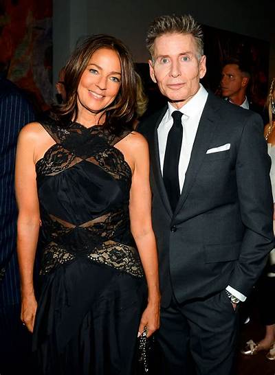 Who Is Extra Klein’s Wife? a Comprehensive Look into Her Life and Legacy