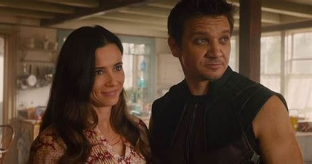 Who Is Hawkeye's Wife?