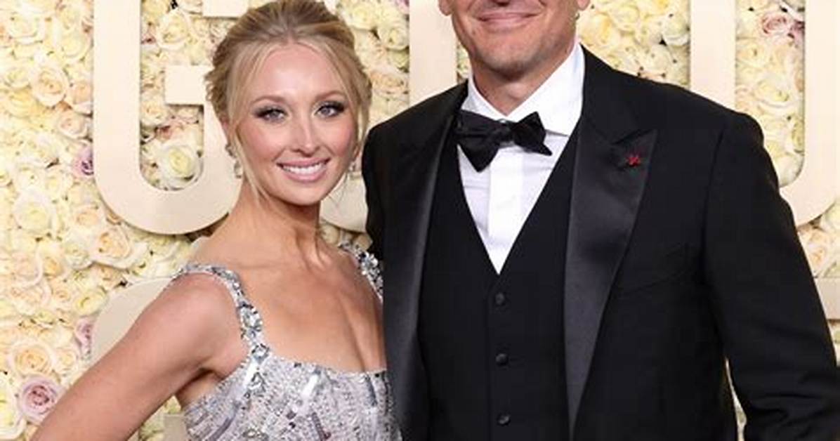 Who Is Jason Segel Wife/Girlfriend? Past Relationships