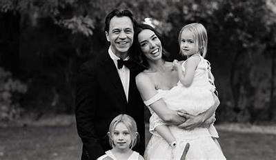 Who Is Justin Flom's Wife? a Comprehensive Look into Their Relationship
