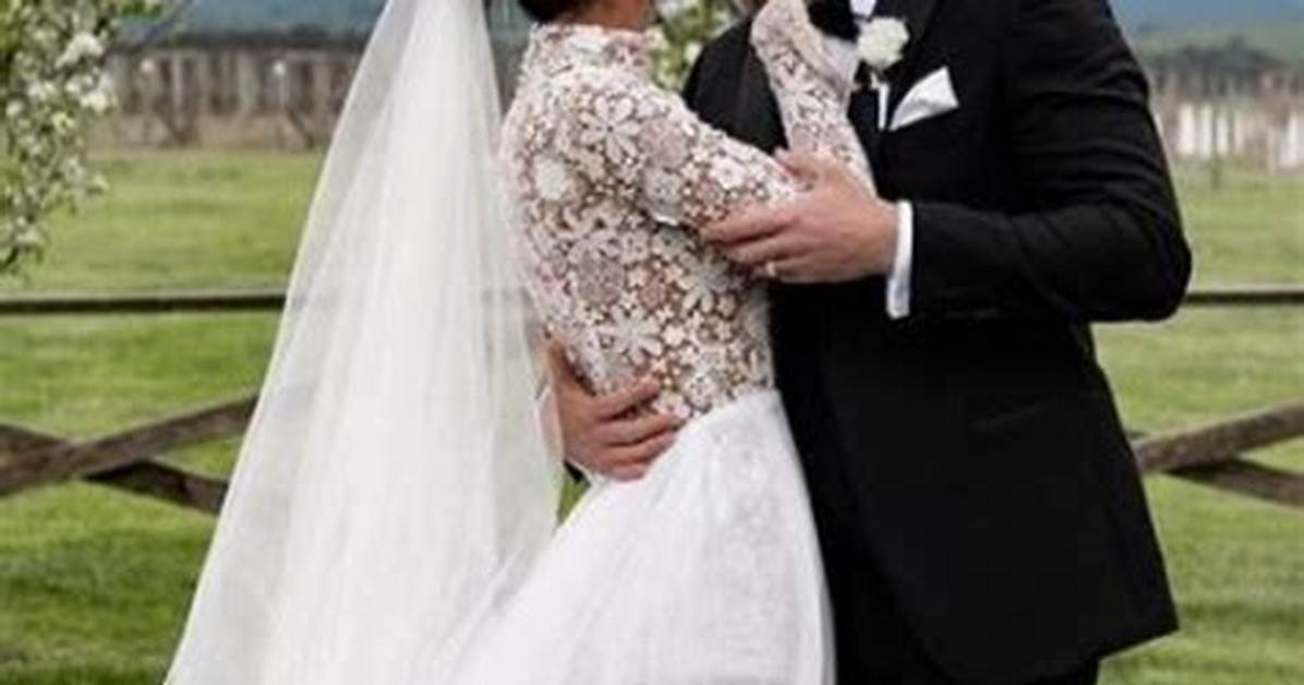 Who Is Kris Smith Married to? Dwts Contestant Wife and Children
