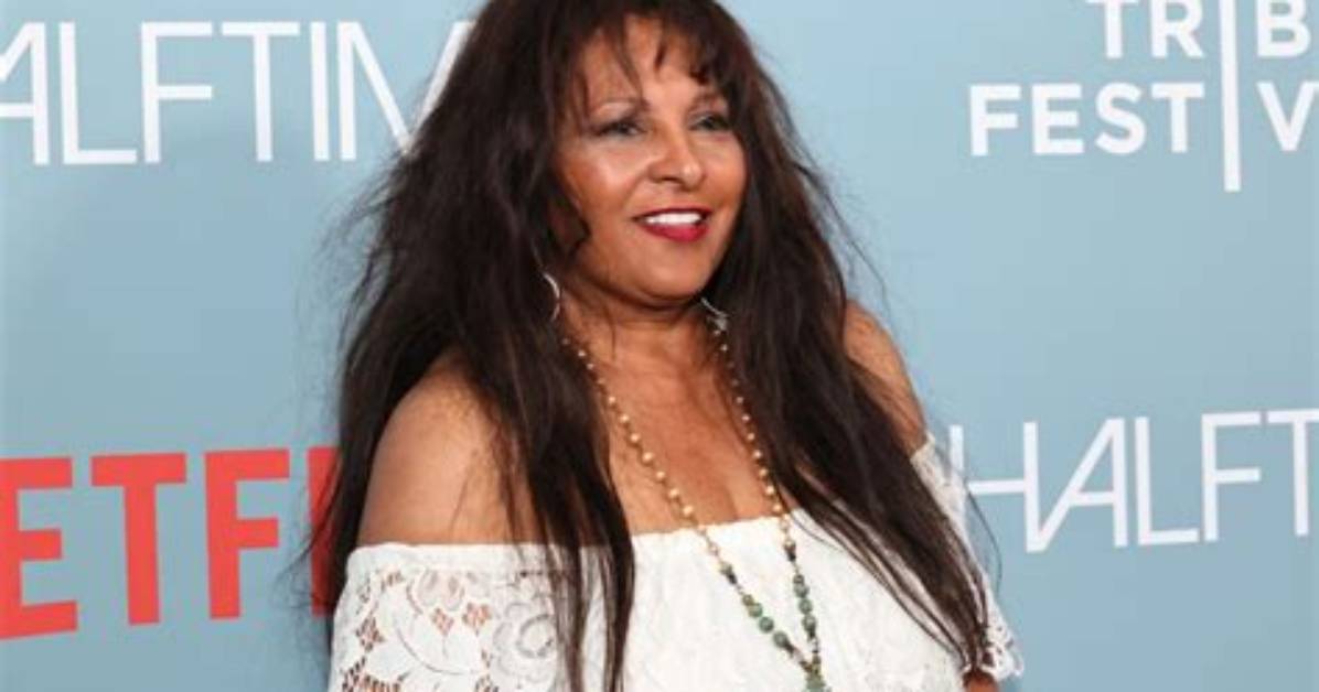 Who Is Pam Grier Sister Meet Gina