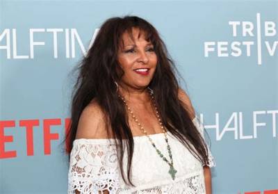 Who Is Pam Grier Sister? Meet Gina Grier-Townsie