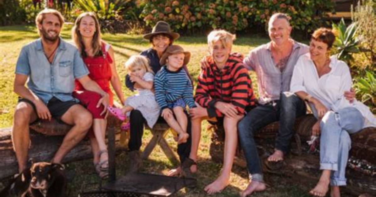 Who Is Rachel Ward's Sister?