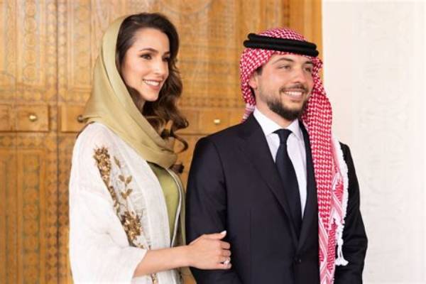 Who Is the Wife of Saudi Arabia's Crown Prince? Meet Princess Noura