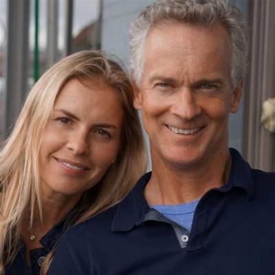 Who Is Trace Gallagher’s Wife, Tracy Holmes Gallagher? All We Know About His Love Life