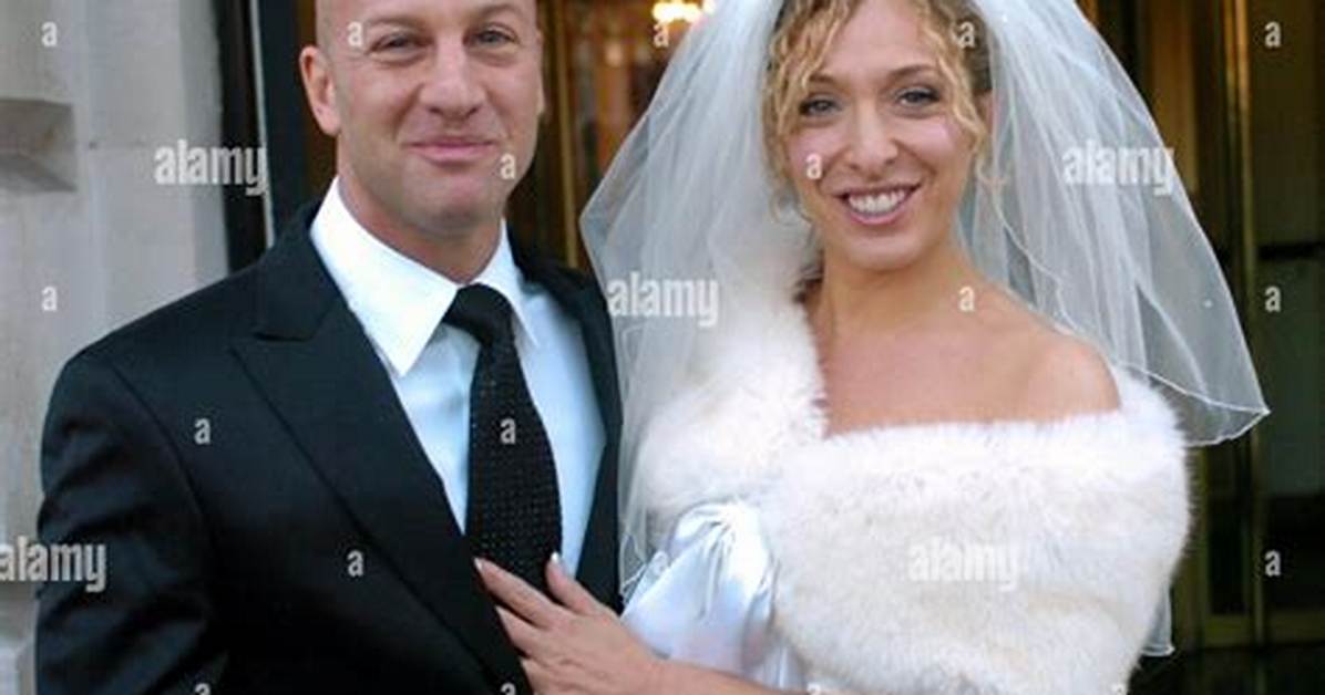 Who Is Tracy Ann Oberman Husband? Meet Rob Cowan Who Once Almost Ate the Napkin