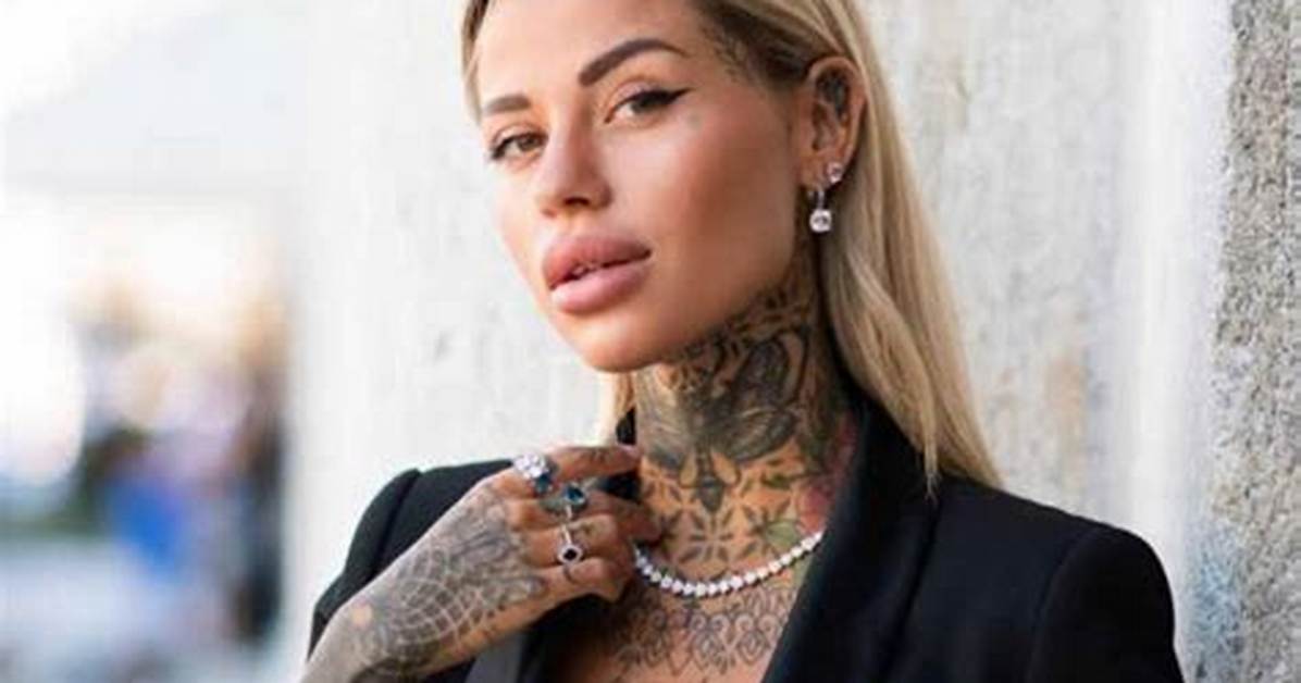 Who Is Zoe Cristofoli Meet the Young Celebrity Girlfriend Of