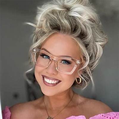 Who Looks Good in Rectangle Glasses?
