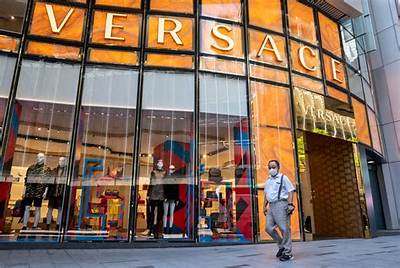 Who Owns Versace? – Versace Company History