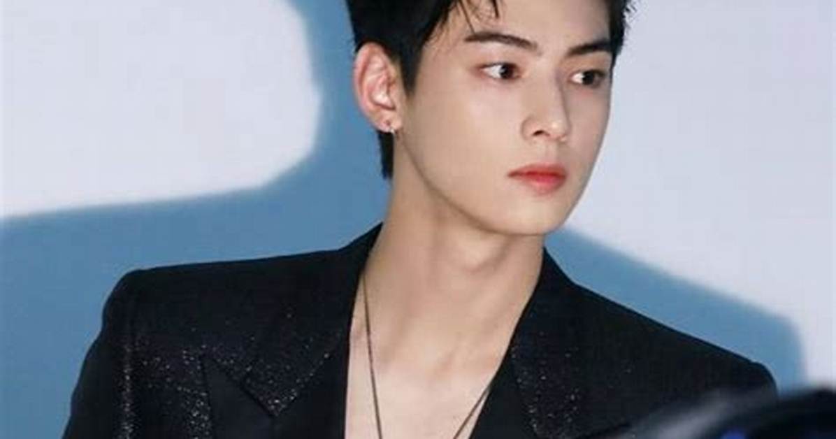 Who S the Lucky Lady Cha Eunwoo S Engagement News