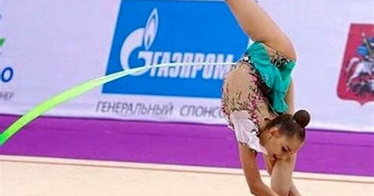 Why Did Arina Averina Change Ribbons?