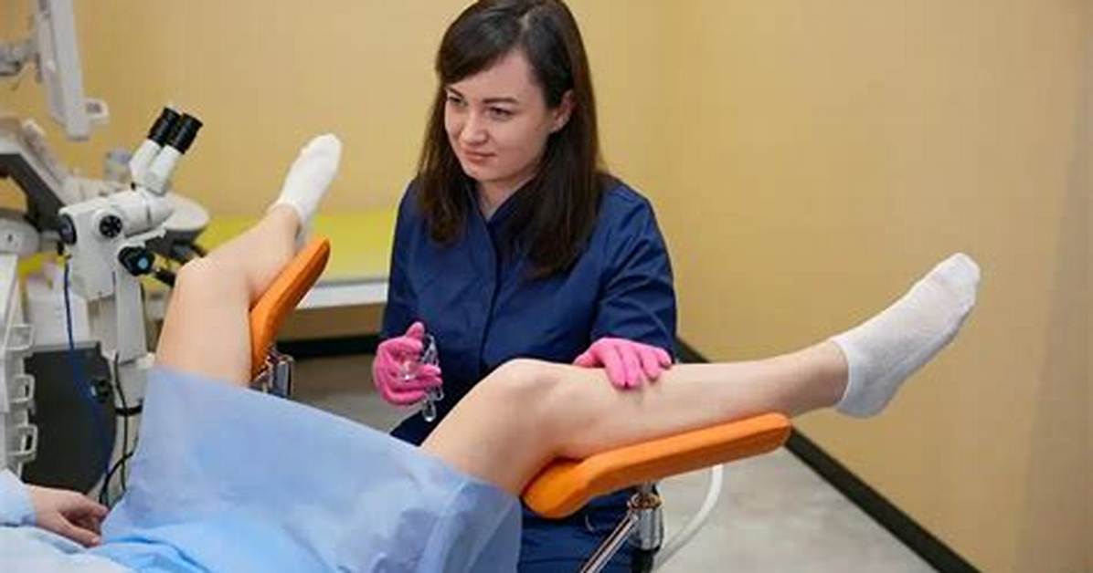 Why Do Gynecologist Put Finger?