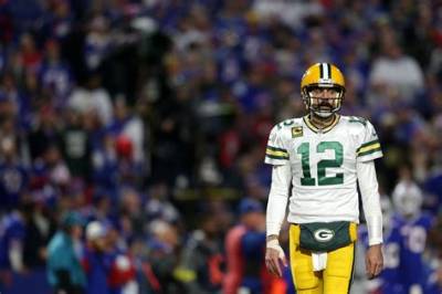 Why Do Nfl Players Have Fanny Packs?