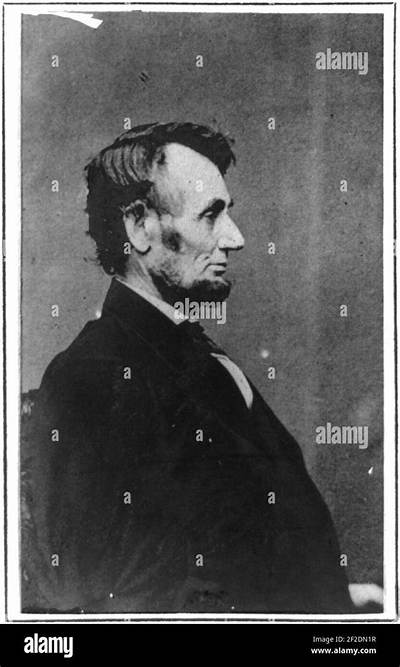 Why Is Abraham Lincoln Facing Right on the Penny?